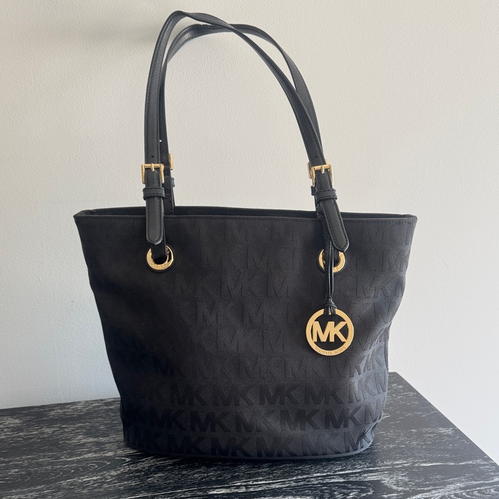 Michael Kors signature canvas logo bag